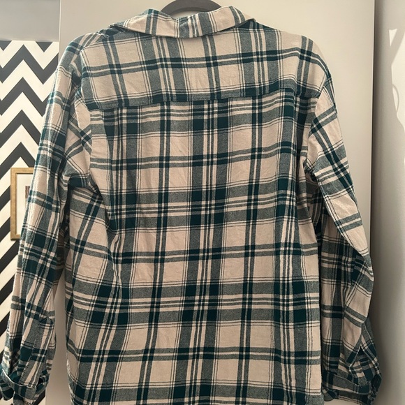 Old Navy Plaid Boyfriend Fit Over shirt - Picture 4 of 5
